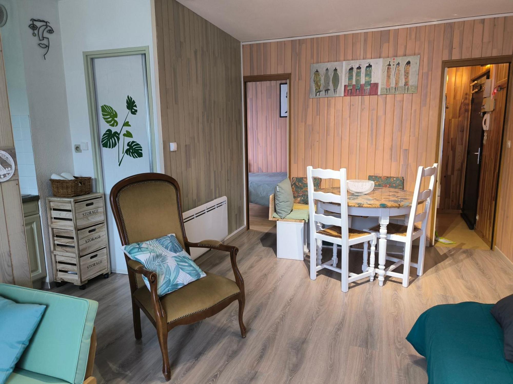 Appartement Vert Tendre Face A La Montagne Bagnères-de-Luchon Eksteriør billede